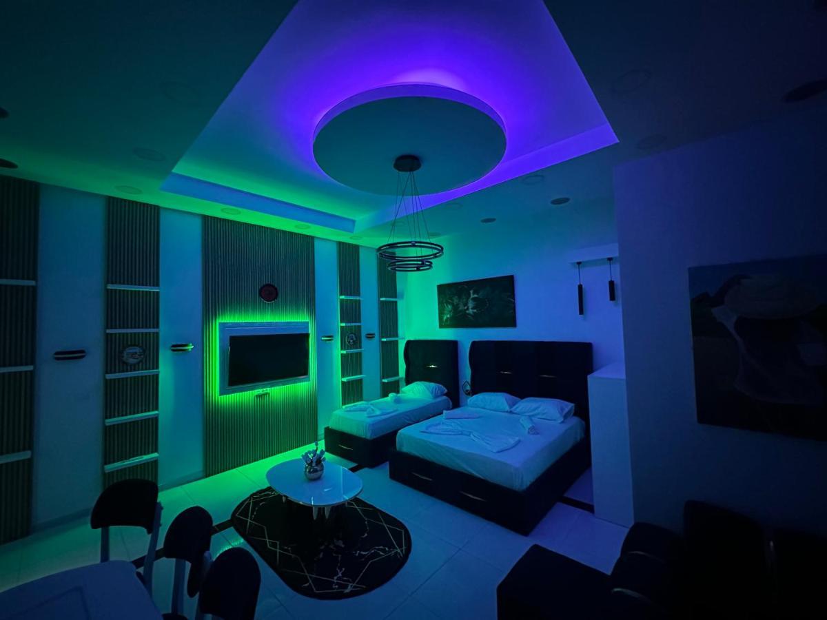 Esto'S Apartament Near Tirana Airport 1 - Self Checkin -Netflix - Free Parking Valjiosi Eksteriør billede